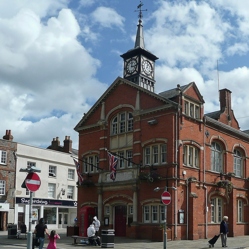 Thame Town Hall in Oxfordshire, showing the town centre local to LAMPS.